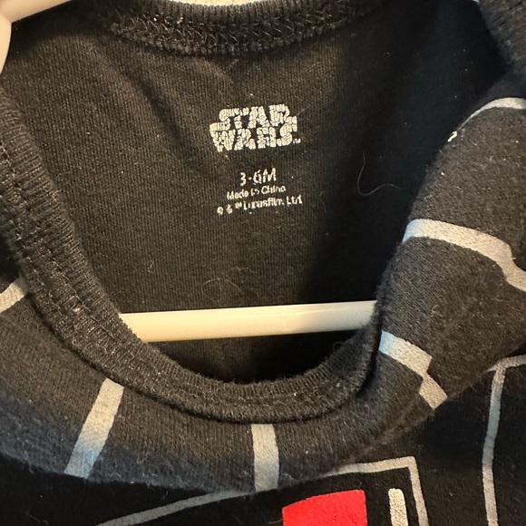 Star Wars Darth Vader Bodysuit with Galactic Design Size 3-6 Months - Picture 3 of 5